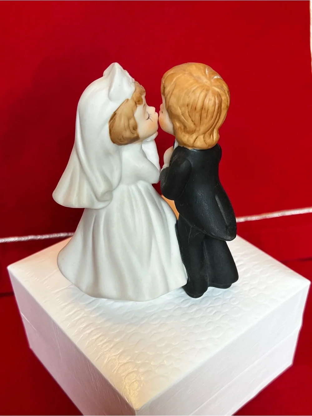 Lefton - Wedding Cake Topper Bride and Groom Figurine in White and Black
